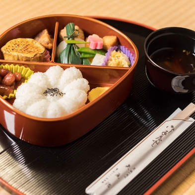 【朝食プラン】「京都精進料理 矢尾治」×「香柏」で愉しむ京料理の仕出し